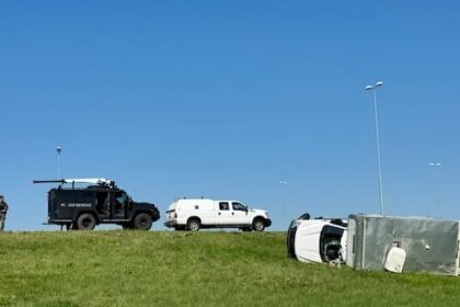 multiple-civilian,-police-vehicles-damaged-during-chase-in-saskatoon