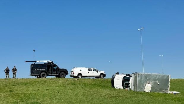 multiple-civilian,-police-vehicles-damaged-during-chase-in-saskatoon