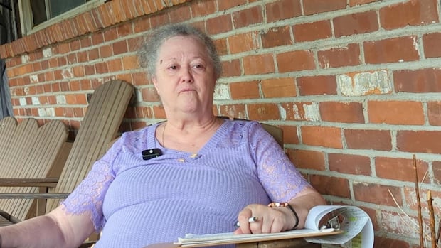 evicted-motel-tenants-‘teetering-on-the-edge-of-homelessness’-after-plans-fall-through