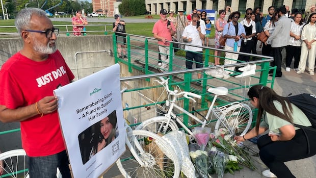 mourners-at-vigil-for-pedestrian-killed-on-elgin-street-demand-safer-roads