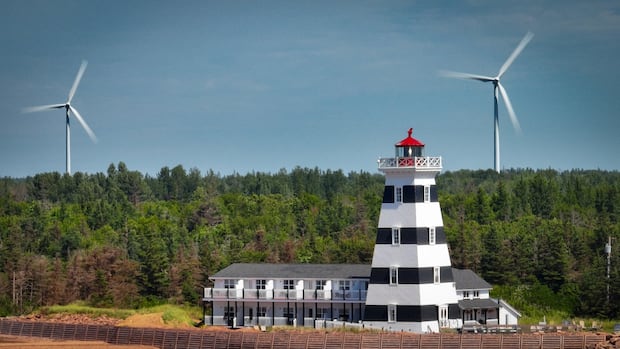 ‘it’s-never-anything-bad’:-manager-of-150-year-old-pei.-lighthouse-shares-‘haunting’-stories