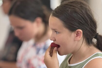 celebrating-menstruation-through-a-strawberry-ceremony