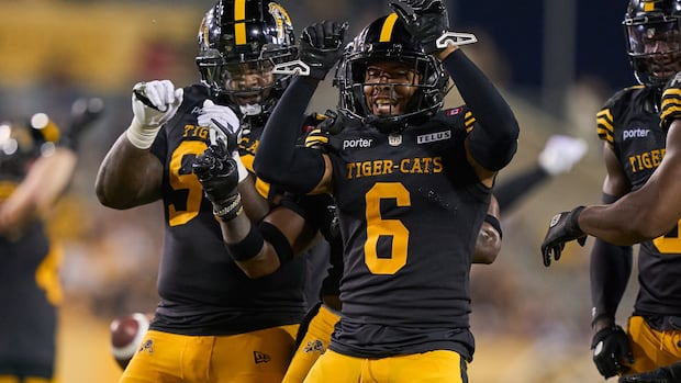 mitchell’s-late-td-pass-to-lawler-rallies-ticats-to-23-20-home-win-over-ottawa-redblacks