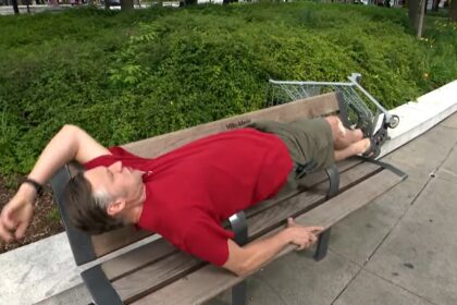 les-mesures-anti-sans-abri-se-multiplient-a-montreal-avec-le-retour-de-la-reglement-anti-vagabondage-dans-le-metro