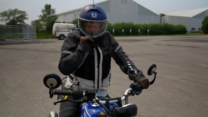 how-to-stay-safe-on-the-road-when-riding-a-motorcycle