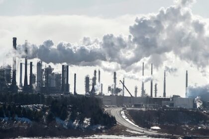 big-nb.-emitters-polluted-less-in-2023,-but-fell-further-behind-targets