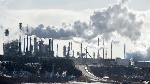 big-nb.-emitters-polluted-less-in-2023,-but-fell-further-behind-targets