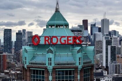rogers-launching-new-satellite-to-mobile-text-messaging-trial