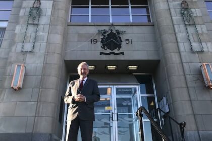 nanaimo-proposes-$412k-iron-fence-to-separate-city-hall-from-nearby-overdose-prevention-site