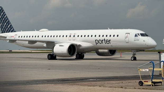 porter-airlines-flight-makes-emergency-landing-in-regina-because-of-smoke-smell-in-cabin