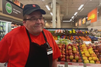 longtime-annapolis-valley-grocery-store-clerk-retiring
