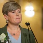 bc-minister-praises-recruitment-of-health-care-workers-from-us.,-with-780-applications-in-2-months