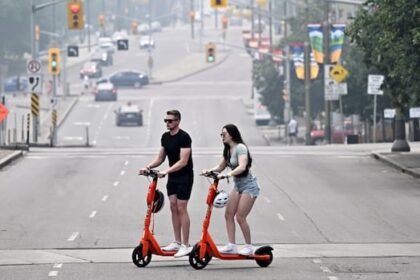 e-scooter-injuries-on-the-rise-across-canada,-data-shows