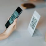 is-that-qr-code-actually-a-scam?-here’s-what-to-know-about-‘quishing’-before-you-scan