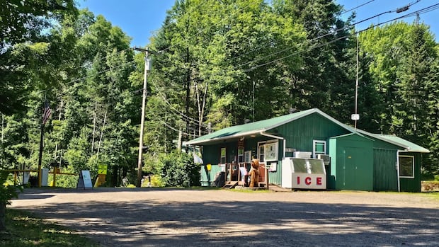upstate-ny.-tourism-operators-feeling-summer-slump-as-canadians-stay-away-in-droves