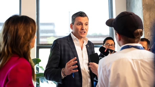 feds-weigh-plans-on-ai,-copyright-as-openai-fights-ontario-court-jurisdiction