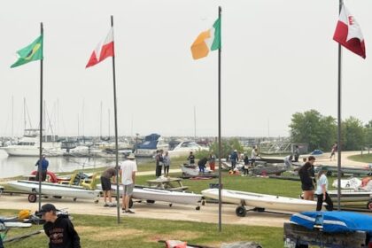 thick-wildfire-smoke-prompts-cancellation-of-gimli-sailing-competition