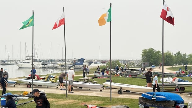 thick-wildfire-smoke-prompts-cancellation-of-gimli-sailing-competition