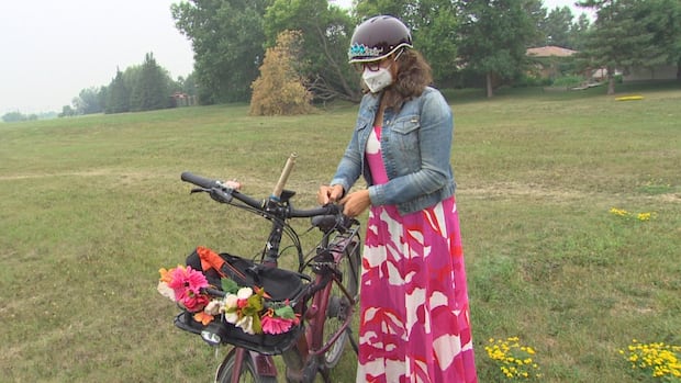 ‘it’s-really-depressing’:-thick-wildfire-smoke-continues-to-cancel-events-around-manitoba