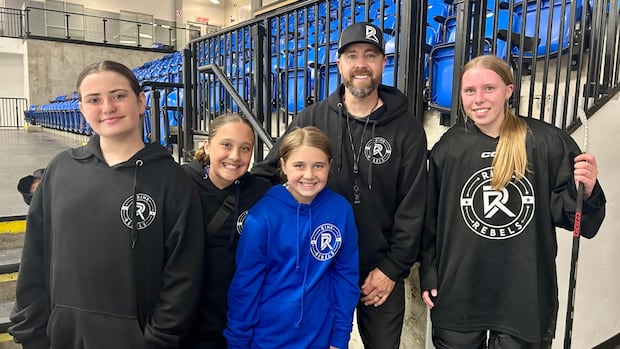hockey-dad-launches-‘friendly’-club-for-women,-girls