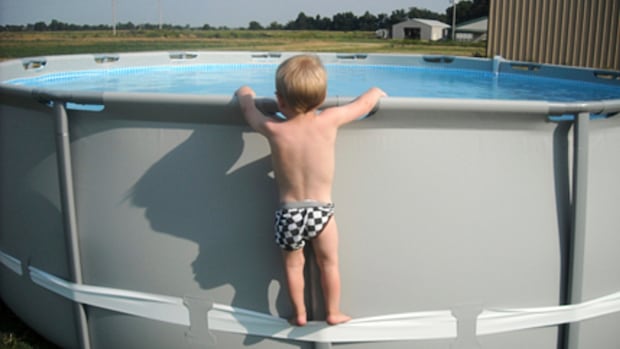 5-million-above-ground-pools-recalled,-including-in-canada