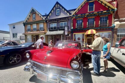 in-photos:-annual-car-show-pulls-up-for-big-stop-into-yarmouth’s-downtown