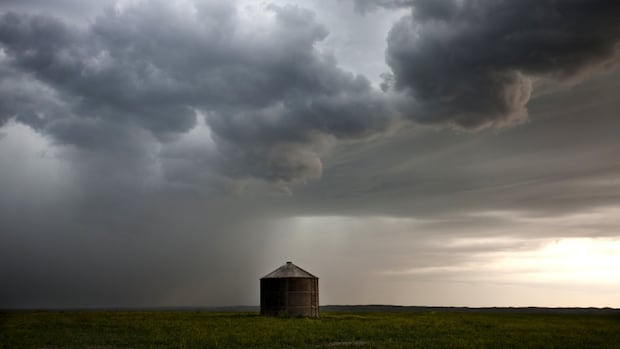 tornado-warnings-end-for-parts-of-south-central-manitoba-on-monday-night