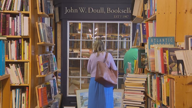 a-bookstore-that’s-been-a-halifax-institution-since-1987-is-facing-closure