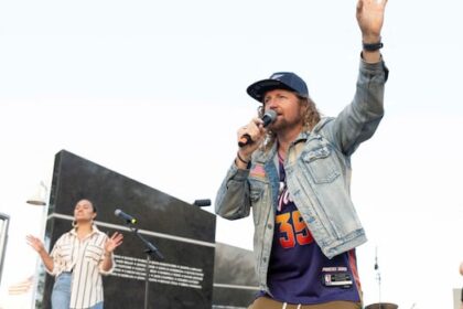 moncton-revokes-permit-for-maga-musician’s-concert-at-city-owned-park