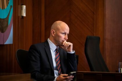vancouver-city-manager-paul-mochrie-steps-down