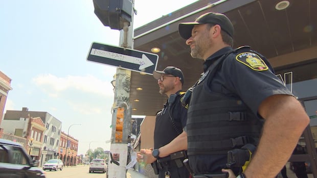 winnipeg-police-launch-daily-foot-patrols-in-osborne-village-to-curb-violent-crime