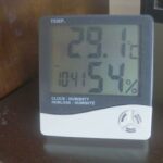 should-the-government-assist-low-income-people-with-air-conditioning?