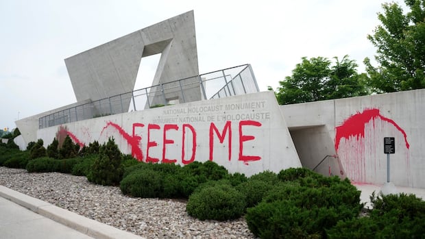 former-city-lawyer-who-defaced-national-holocaust-monument-pleads-guilty