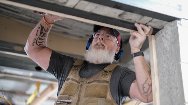 construction-trades-launch-peer-support-program-to-help-workers-facing-mental-health-challenges
