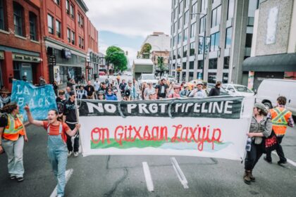 tiny-house-for-matriarch-opposing-prgt-arrives-in-gitxsan-laxyip-from-victoria