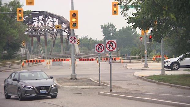 extended-louise-bridge-closure-will-prolong-‘bumper-to-bumper’-rush-hour-traffic,-area-residents-say