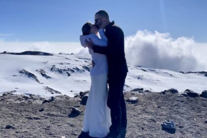 peak-romance:-regina-couple-engaged-on-mount-everest,-married-on-mount-kilimanjaro
