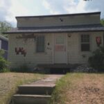 saskatoon-house-destined-for-demolition-taken-over-by-artists