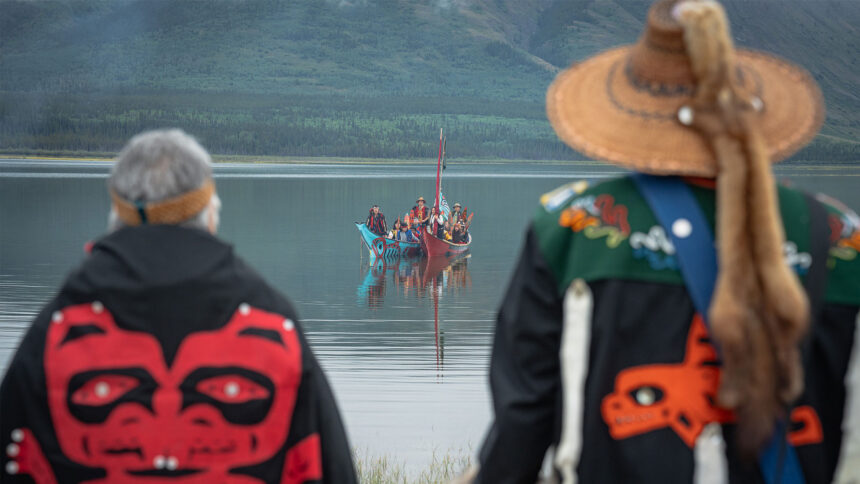 tlingit-celebration-starts-with-canoe-trip-in-the-yukon