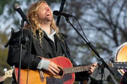 winnipeg-denies-permit-for-controversial-us.-christian-musician’s-concert-in-city’s-central-park