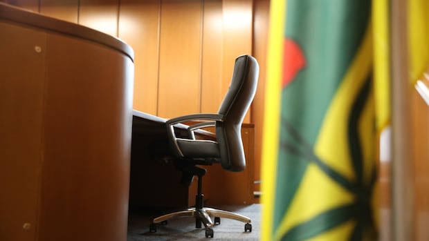 sask.-judge-stays-immigration-fraud-convictions-after-‘systemic-collapse’-during-border-agency-investigation
