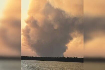 sirens,-smoke-and-panic:-evacuee-describes-fleeing-cormorant-wildfire
