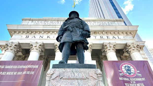 winnipeg-war-monument-slated-for-move-to-field-of-honour,-despite-social-media-fears