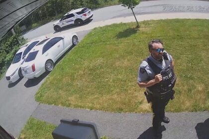 video-shows-mounties,-looking-for-impaired-driver,-ask-to-speak-to-man-killed-last-year