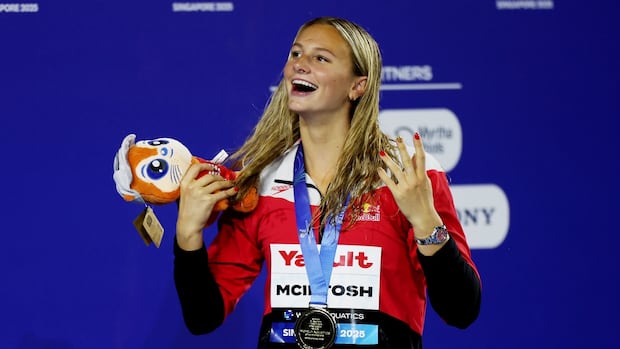 ‘i-was-so-close’:-summer-mcintosh-wins-3rd-gold-medal,-just-misses-world-record-in-200m-butterfly