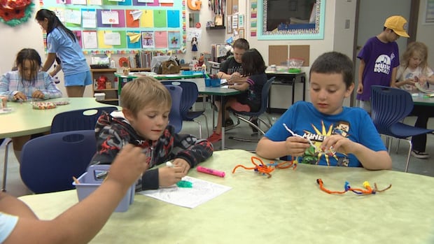 wildfire-smoke-forces-100s-of-children-inside-after-winnipeg-outdoor-event-cancelled