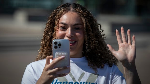 vancouver’s-newest-pro-hockey-players-pumped-for-professional-women’s-hockey-league-debut