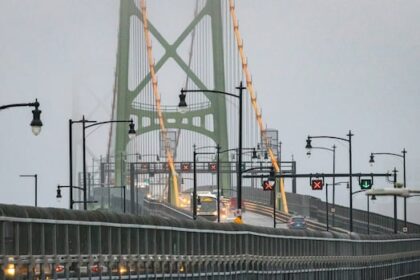 macdonald-bridge-will-be-closed-to-vehicles-for-part-of-sunday
