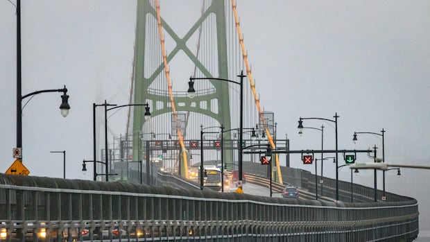 macdonald-bridge-will-be-closed-to-vehicles-for-part-of-sunday