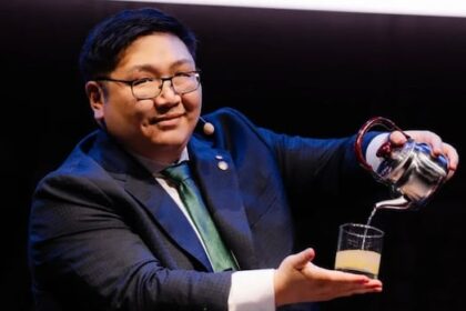 bc.-magician-wins-big-at-renowned-‘olympics-of-magic’-championship-in-italy